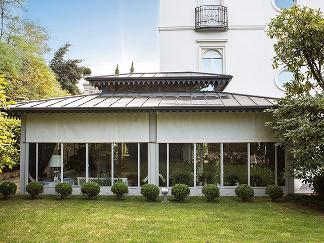 الظلال الاردن | المظلات والخيام (الجازيبو والشد) والأعمال الخشبية